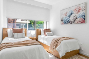 Absolute By Khove, Surfers Paradise